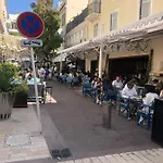 Centre Heart Of Daire Cannes